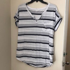 Old Navy Stripped Tee